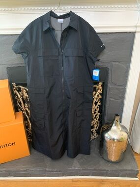 Columbia Black Short-Sleeve Zip-Front Utility Jumpsuit Dress